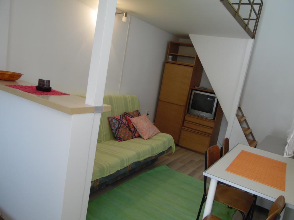 Apartment Angie Belgrad Zimmer foto